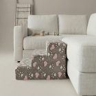 Bodza kutyalépcső 30 x 40 x 45cm - szürke alapon rózsaszín szívecskék és fehér kis tappancsok