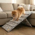 Lora kutyarámpa 80 x 40cm - szürke alapon fehér szívek és tappancsok