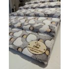 Molly kutyarámpa 80 x 30cm - szürke alapon fehér szívecskék és világítós pöttyök