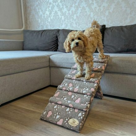 Molly kutyarámpa 80 x 30cm - szürke alapon rózsaszín szívecskék és fehér kis tappancsok